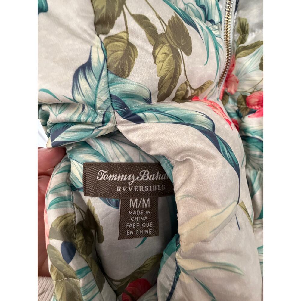 Tommy Bahama Spring Resort Wear Reversible Duck Down Puffer Vest-Med (reg$228) - Picture 7 of 12